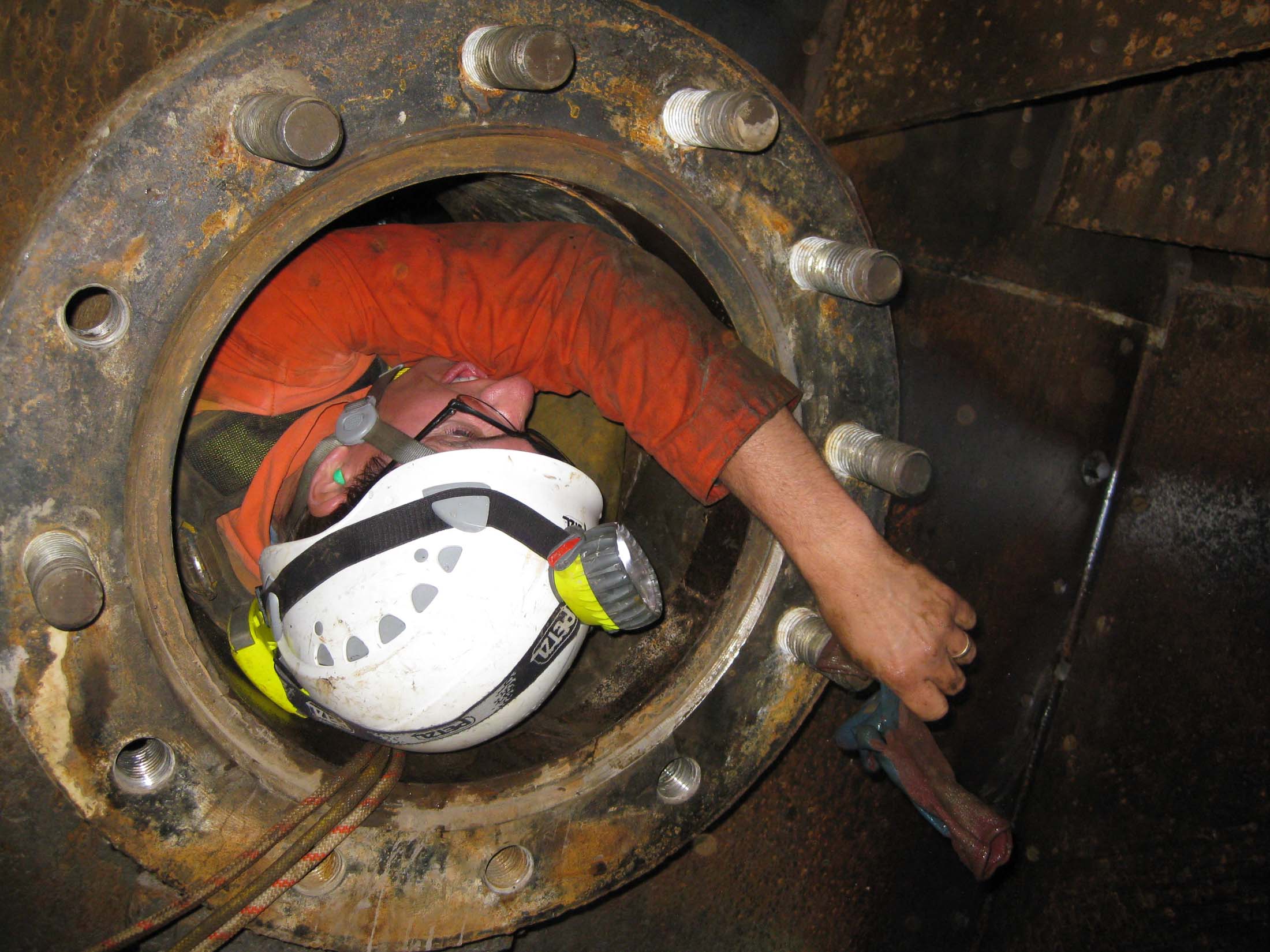 Narrow penstock exit