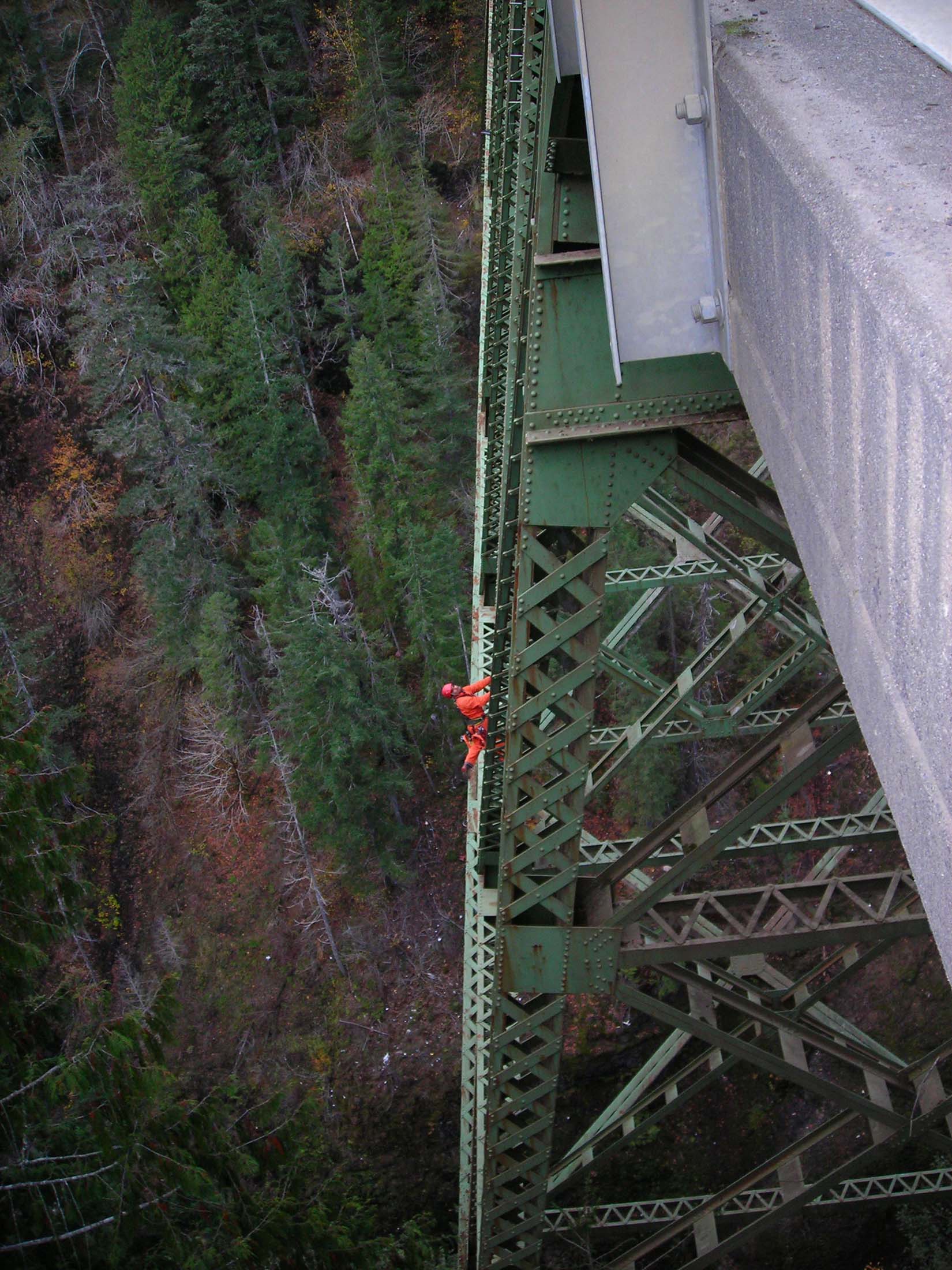 Arch Truss Inspection